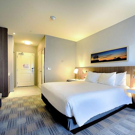 Hilton Garden Inn Santa Barbara/Goleta Екстер'єр фото