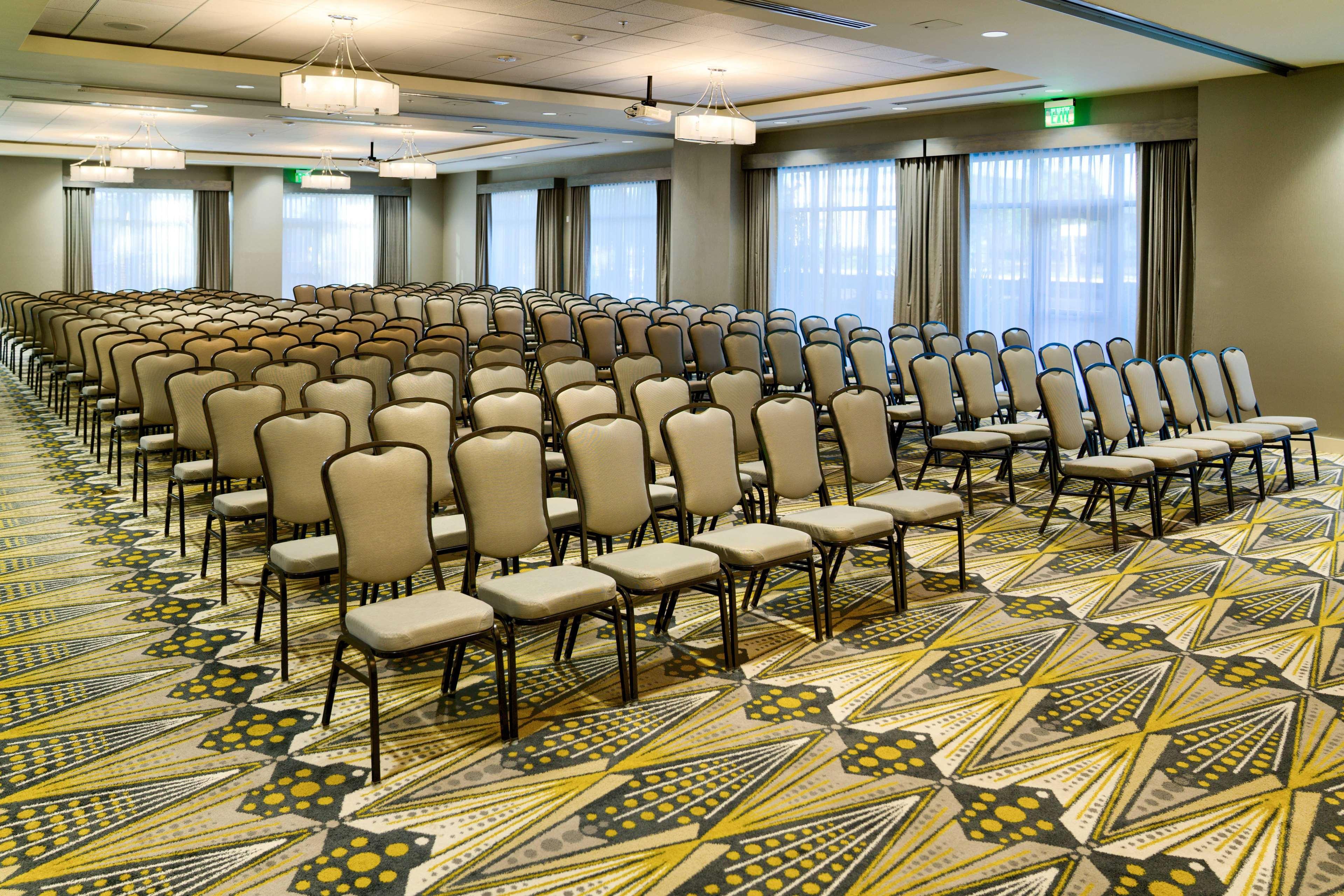 Hilton Garden Inn Santa Barbara/Goleta Екстер'єр фото