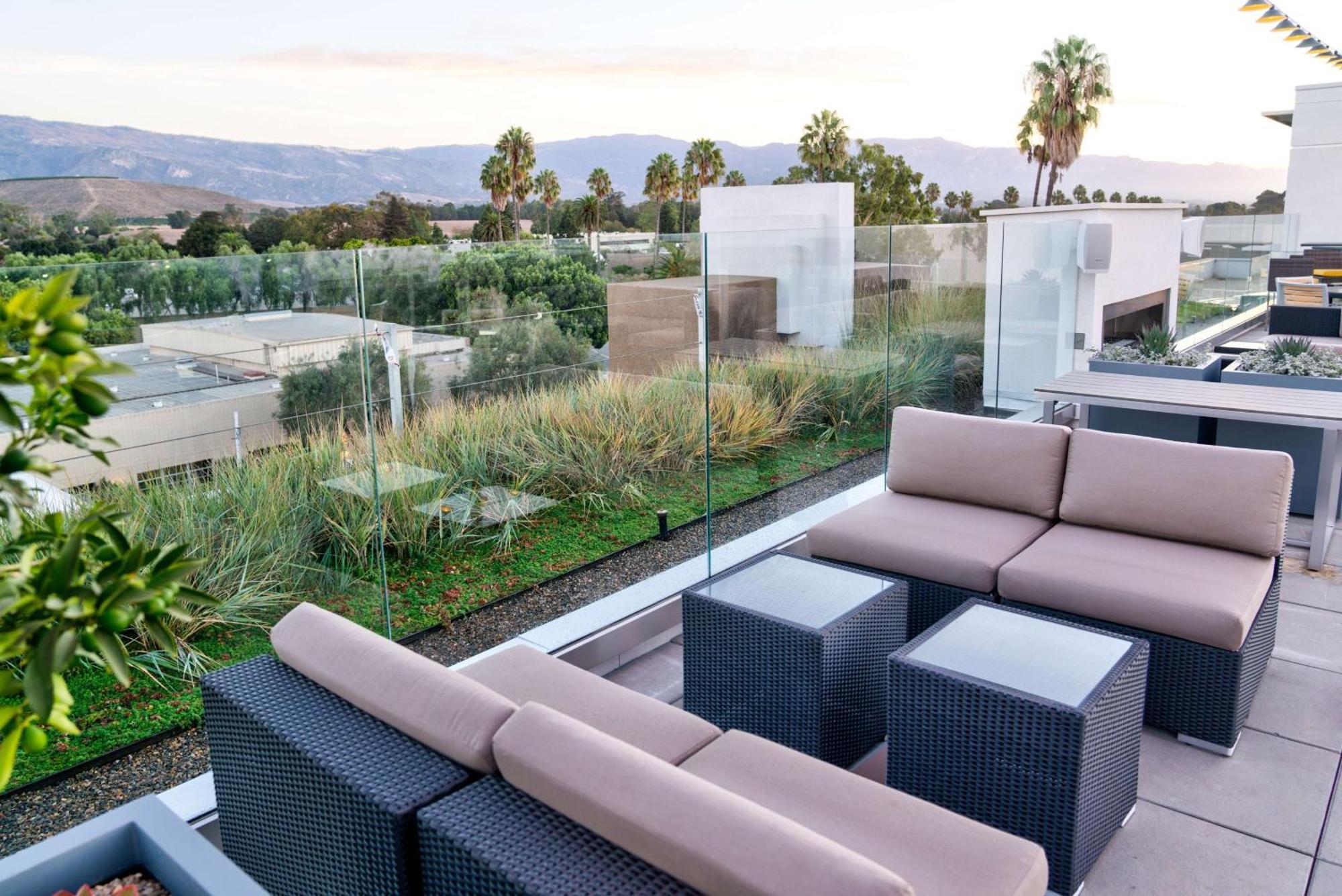 Hilton Garden Inn Santa Barbara/Goleta Екстер'єр фото